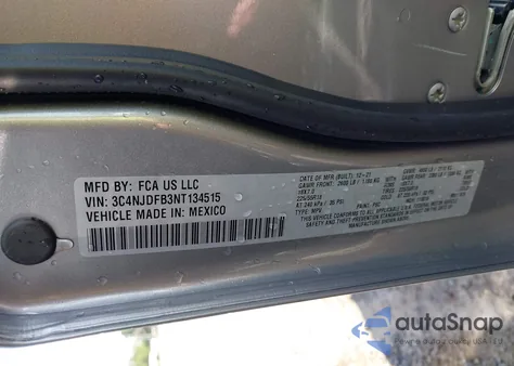 2022 Jeep Compass Latitude Lux from USA, damaged, VIN 3C4NJDFB3NT134515